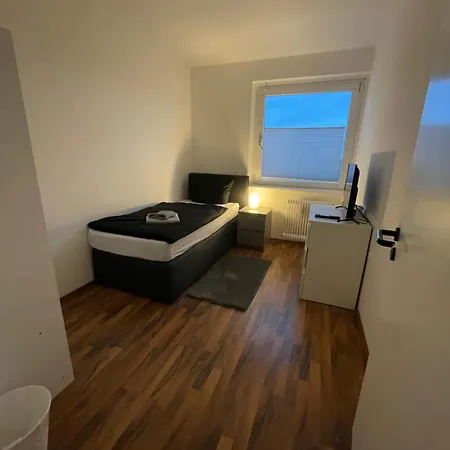 Ferienwohnung/monteurzimmer شقة